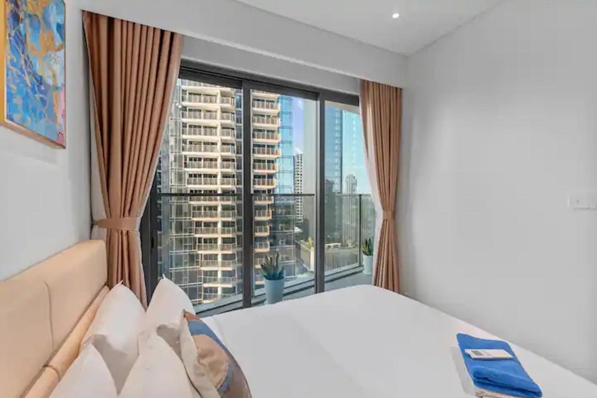 Zo Apartment Opera, Crest, Galleria -Central Saigon -Free Pool-Gym-Sauna Room-Yoga Room TP. Hồ Chí Minh Ngoại thất bức ảnh