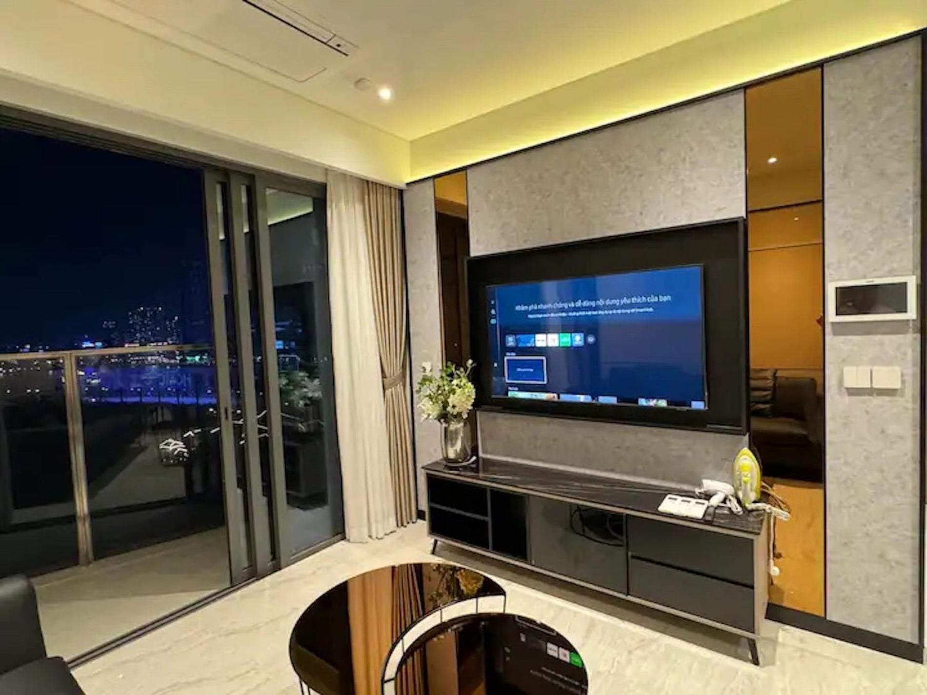 Zo Apartment Opera, Crest, Galleria -Central Saigon -Free Pool-Gym-Sauna Room-Yoga Room TP. Hồ Chí Minh Ngoại thất bức ảnh